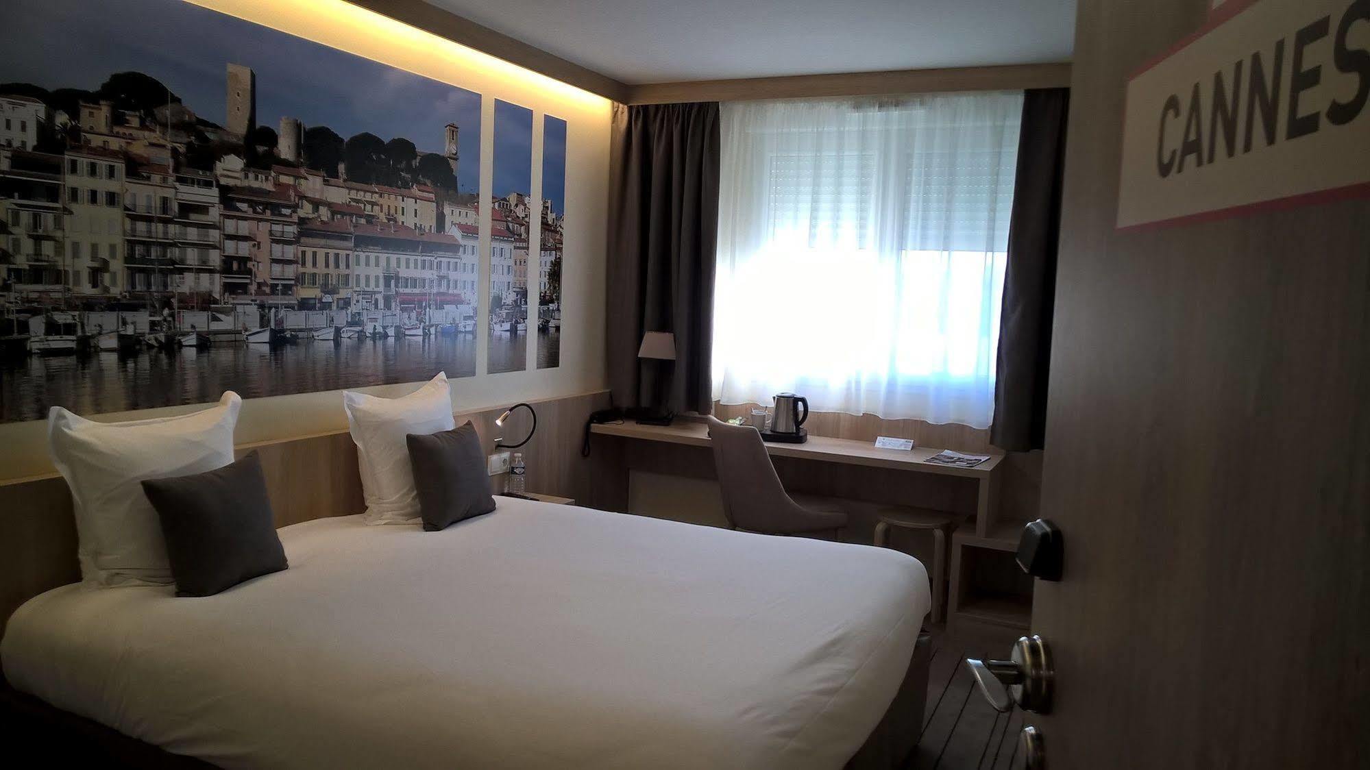 Brit Hotel Montargis Mormant-sur-Vernisson Bagian luar foto